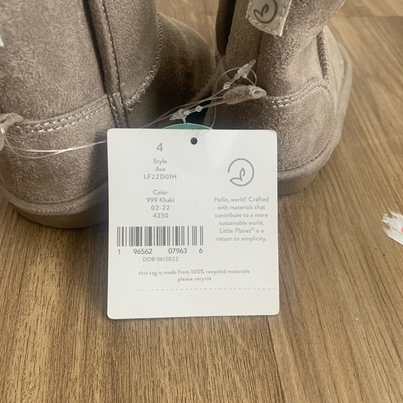 Carters Faux Suede Baby/Toddler Boots - Picture 7 of 8